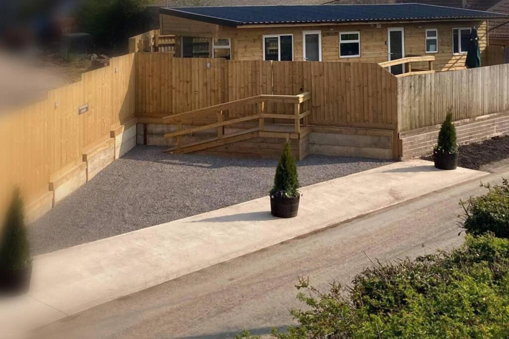 Featheredge Corner Lodge ウェルズ エクステリア 写真