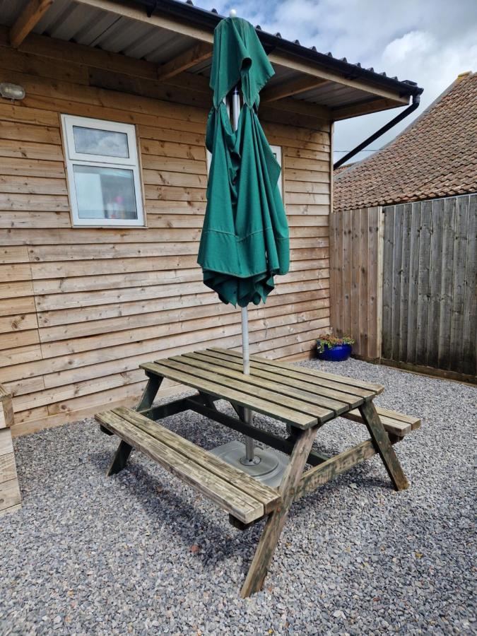 Featheredge Corner Lodge ウェルズ エクステリア 写真