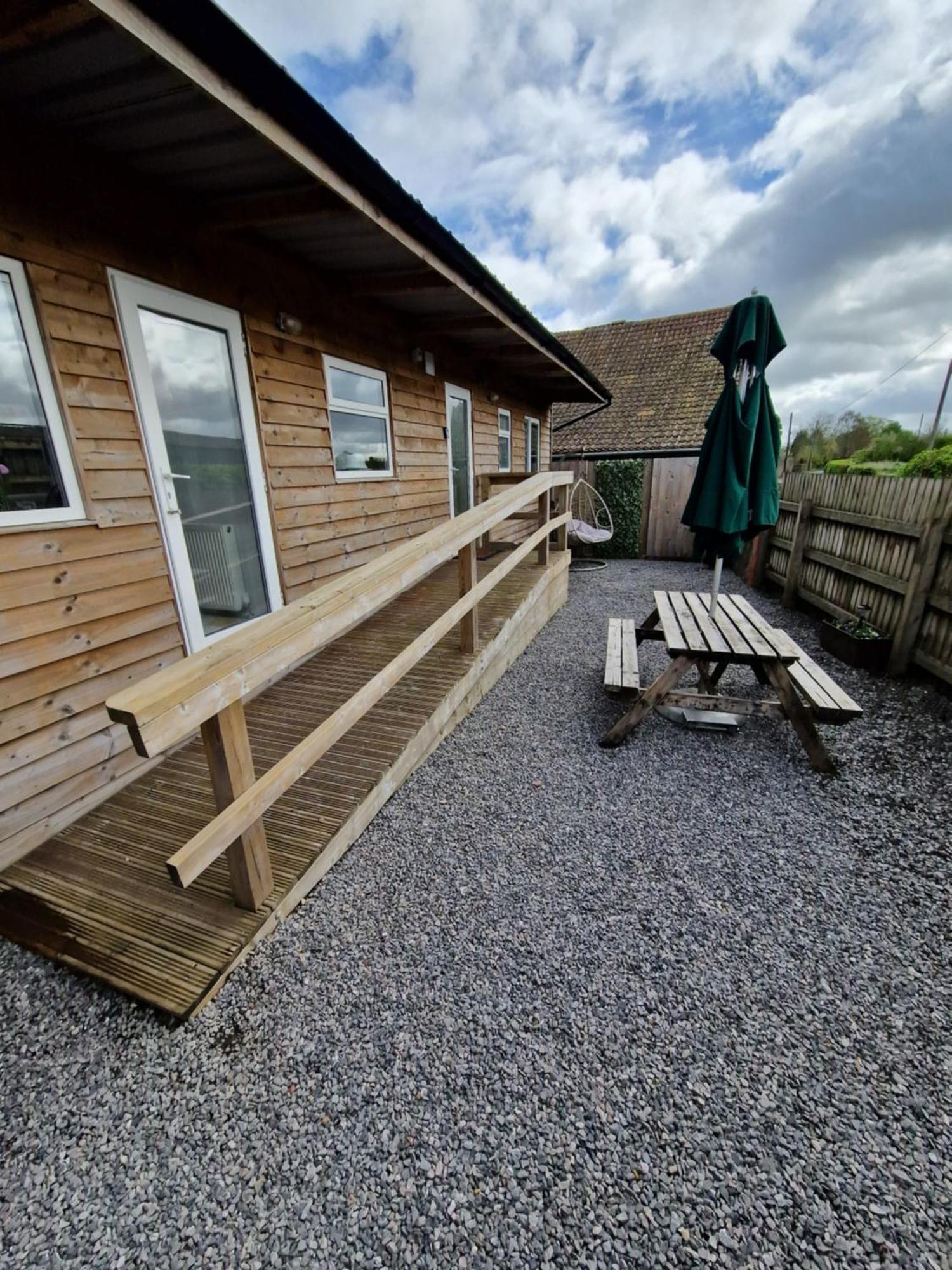 Featheredge Corner Lodge ウェルズ エクステリア 写真